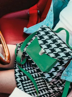 Mademoiselle George Allure - Green