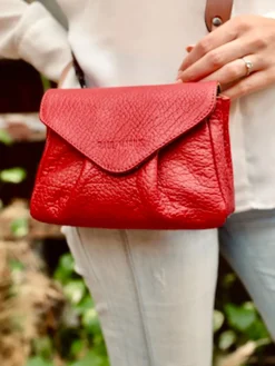 Suzon S - Carmine Red